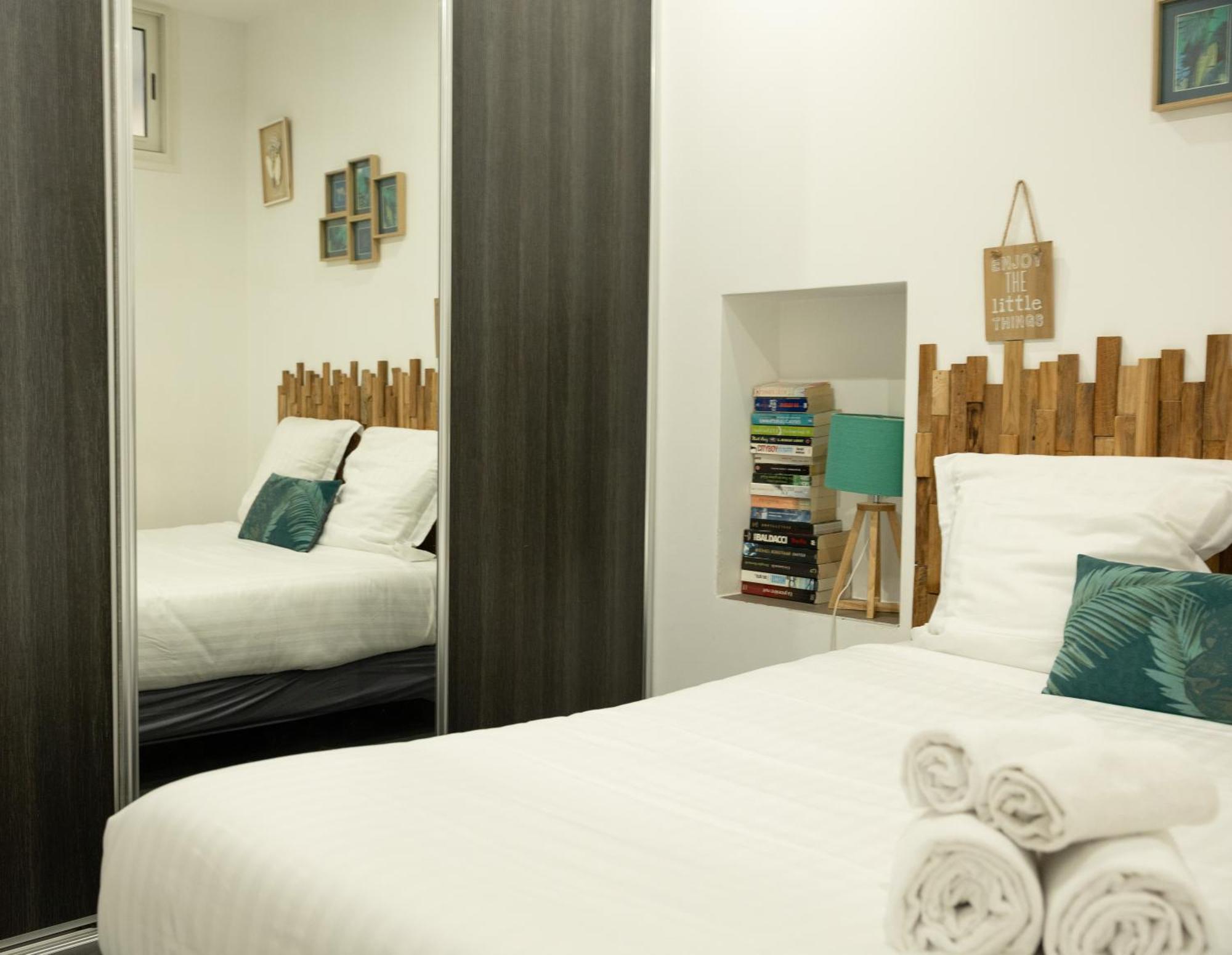 Les Sablettes Apartment ม็องตง ภายนอก รูปภาพ